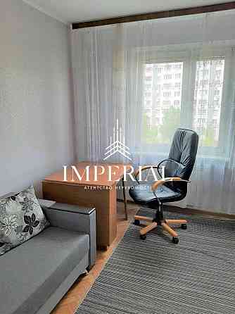 Оренда Квартира 3-кімнатна, 4/16 поверх на вул. Ахматовой Анны Київ