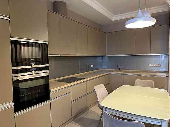 Продаж Квартира 2-кімнатна, 11/25 поверх на Євгена Коновальця вул., 44А Київ