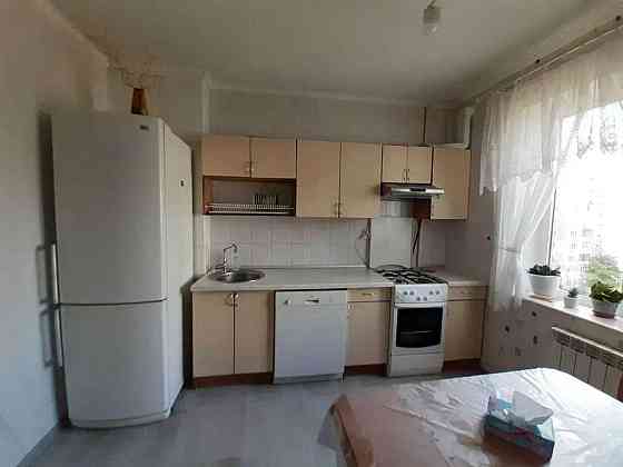 Оренда Квартира 3-кімнатна, 6/10 поверх на пр. Николая Бажана, 7б Київ