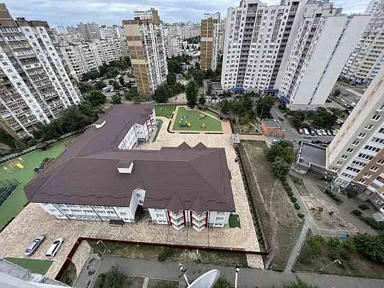 Оренда Квартира 1-кімнатна, 16/18 поверх на ул. Михаила Драгоманова Київ