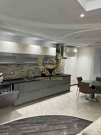 Продаж Квартира 3-кімнатна на Вишняковская ул., 13 Kiev