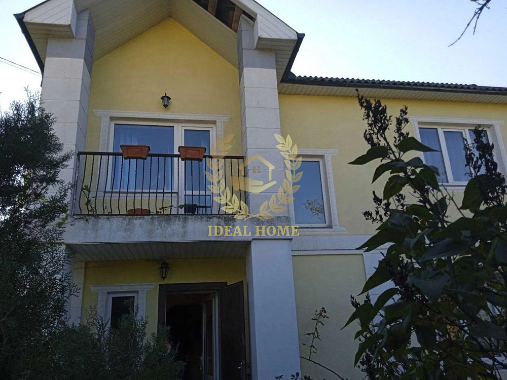 Продаж Будинок 6-кімнатний на Молодежная ул., 36  - фото 1