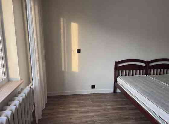 Продаж Квартира 3-кімнатна, 14/14 поверх на Радунська вул., д. 11а Kiev