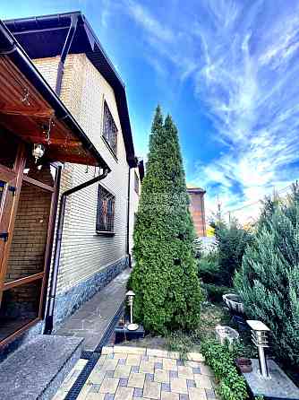 Продаж Будинок 5-кімнатний на вул. Космічна Бабаї