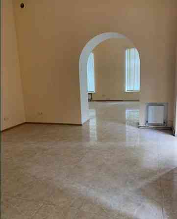 Оренда приміщення вільного призначення на Дерибасовская ул. поверх - 1/3 Одеса