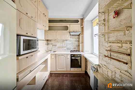 Оренда Квартира 2-кімнатна, 4/5 поверх на Гоголівська, 9Б Kiev