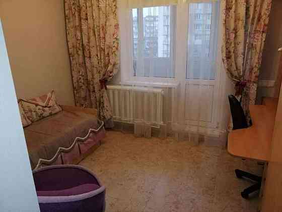 Оренда Квартира 3-кімнатна, 6/9 поверх на ул. Докии Гуменной (ул. Юрия Смолича), 6 Київ