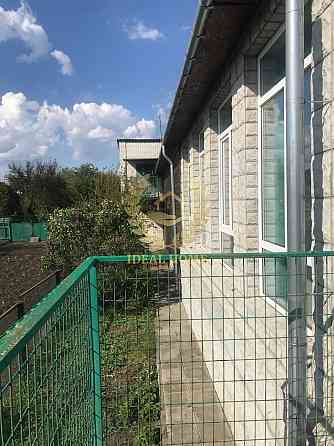 Оренда Будинок 5-кімнатний на Дружбы ул., 17 