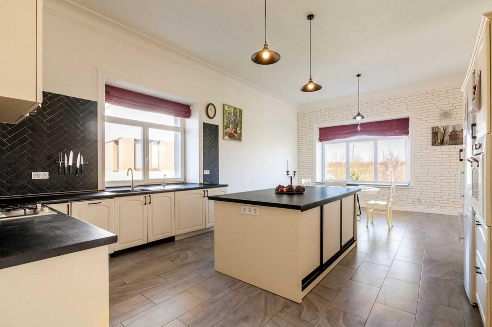 Продаж Квартира на улица Шкільна Zubra - photo 1