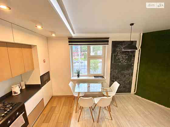 Продаж Квартира 3-кімнатна, 2/9 поверх на Зодчих Вінниця