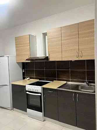 Оренда Квартира 1-кімнатна, 15/17 поверх на Воскресенская ул. Киев