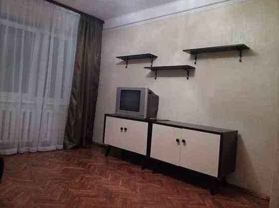 Оренда Квартира 2-кімнатна, 7/9 поверх на ул. Привокзальная, 8 Kiev