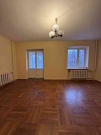 Продаж 2-поверховий Будинок з ділянкою 30 сот 350 кв.м 6 кімн. на Довжик Лісова Житомир