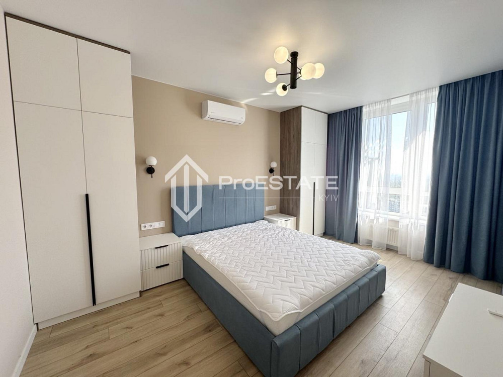 Продаж Квартира 1-кімнатна, 17/26 поверх на вул. Віктора Некрасова Київ - фото 1