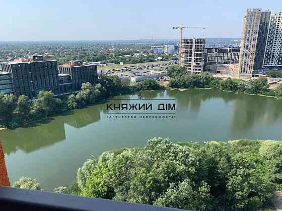 Продаж Квартира 3-кімнатна, 16/25 поверх на Днепровская Набережная Київ