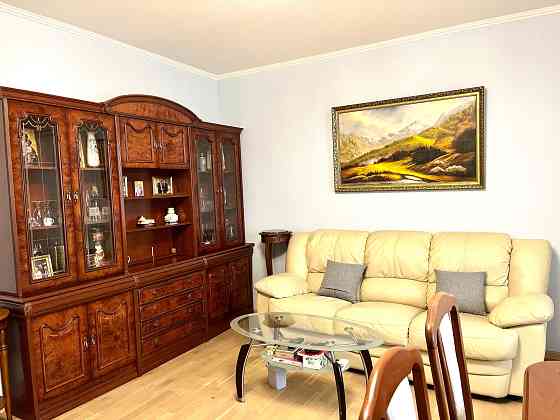 Продаж Квартира 3-кімнатна, 11/18 поверх на Старонаводницкая вул., д. 3 Киев