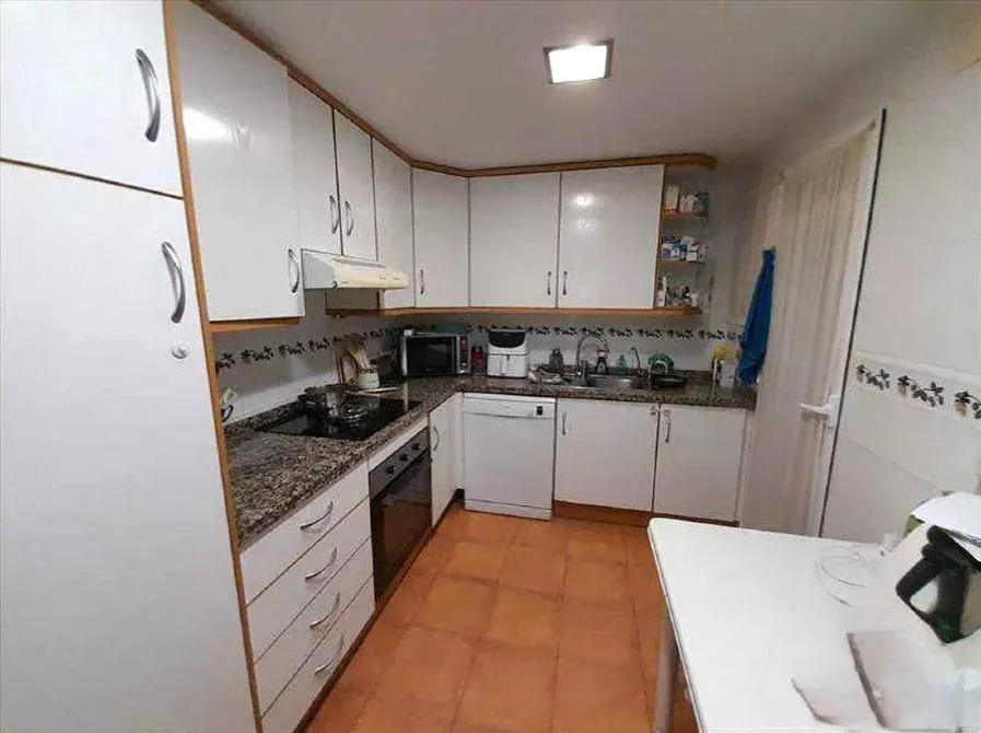 Квартира за кордоном 122 кв.м 4 кімн. 2-й поверх м. Аліканте,  Аліканте - фото 3