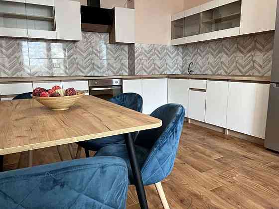 Оренда Квартира 2-кімнатна, 13/25 поверх на Хвильового Kiev