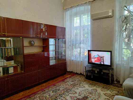 Продаж Квартира 3-кімнатна на ул. Новосельского, 98 Одеса