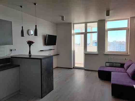 Оренда Квартира 1-кімнатна, 18/25 поверх на Пчілки, 3В Киев