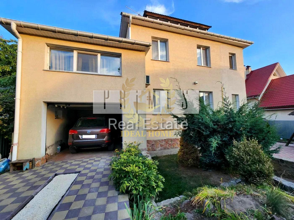 Продаж Будинок 4-кімнатний  - фото 1