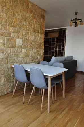 Оренда Квартира 2-кімнатна, 16/25 поверх на Здолбуновская ул., 9 Київ