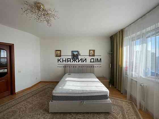 Оренда Квартира 1-кімнатна, 25/28 поверх на Ахматовой Анны ул. Kiev