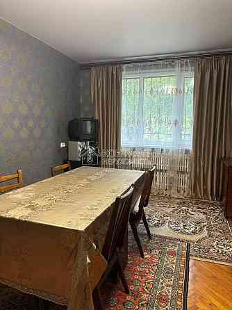 Продаж Квартира 3-кімнатна, 1/5 поверх на вул. Героїв Праці Kharkiv