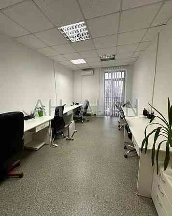 Оренда Будинок 5-кімнатний на Щекавицька вул., 30/39 Київ