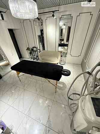 Оренда приміщення вільного призначення на Соборна поверх - 1/3 Винница