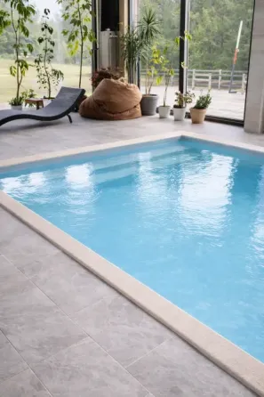 638 House by the water with a swimming pool Kiev