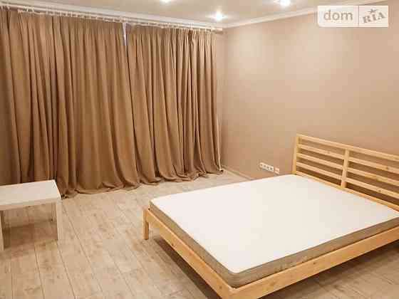 Оренда Квартира 2-кімнатна, 1/5 поверх на ул. Льва Толстого Kiev