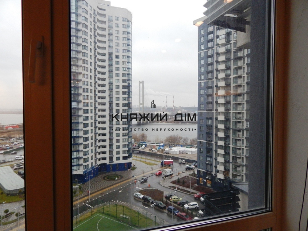 Без комиссии! Продажа видовой 3-х к. квартиры с дизайнерским ремонтом в ЖК Заречный. № 21133695 Kiev - photo 3