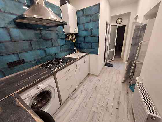 2 комнатная квартира в центре! Одеса