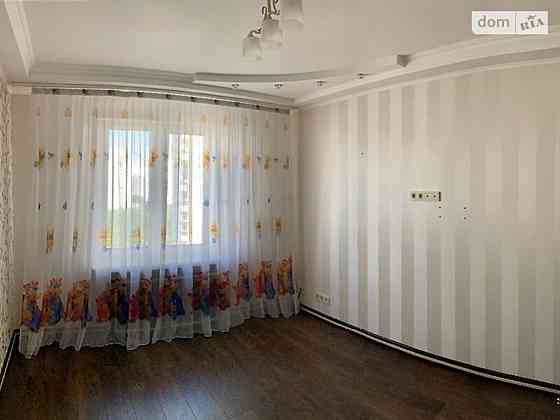 Оренда Квартира 3-кімнатна, 14/22 поверх на ул. Урловская Киев