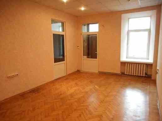 Продаж комерційне приміщення на ул. Нежинская, 66 приміщень - 3, поверх - 1 Одесса