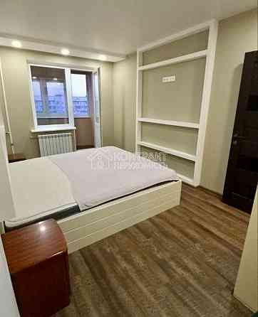 Продаж Квартира 3-кімнатна, 9/9 поверх на вул. Победы Харків