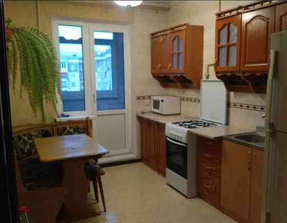 Продаж Квартира 3-кімнатна, 8/9 поверх на Александра Невского улица, 49 Одесса