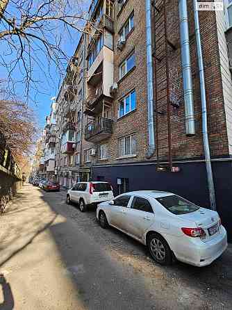 Продаж Квартира 2-кімнатна, 3/9 поверх на Лесі Українки вул., д. 12 Kiev