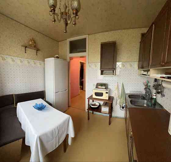 Продаж Квартира 3-кімнатна, 11/16 поверх на Каштанова вул., д. 15а Kiev