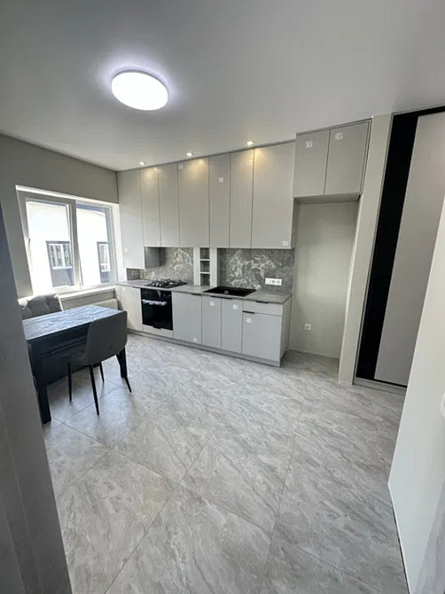 Продаж Квартира 2-кімнатна, 5/5 поверх на Теплична вул., 54  - изображение 4