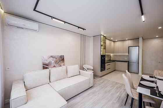 Продаж Квартира 2-кімнатна, 4/25 поверх на Всеволода Змієнка вул., д. 30/39 Kiev