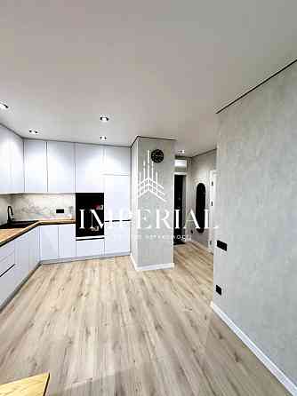 Продаж Квартира 2-кімнатна, 25/25 поверх на вул. Родини Крістерів Київ