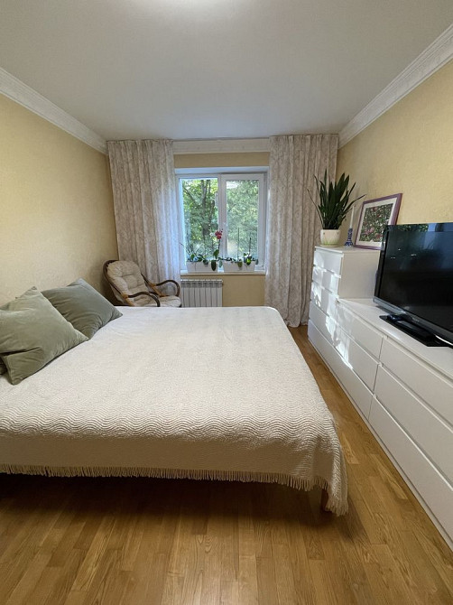 Продаж Квартира 3-кімнатна, 4/9 поверх на Зодчих вул., д. 34 Kiev - photo 1