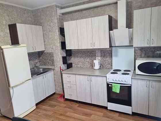 Оренда Квартира 2-кімнатна на ул. Григория Ващенко, 1 Київ