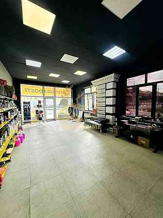 Продаж комерційне приміщення на Кирилловская ул., 64 приміщень - 1, поверх - 1 Київ