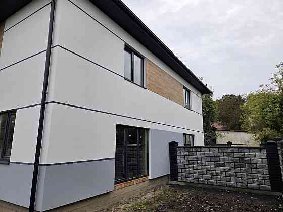 Продаж Будинок 4-кімнатний на вул. Малорівненська Рівне