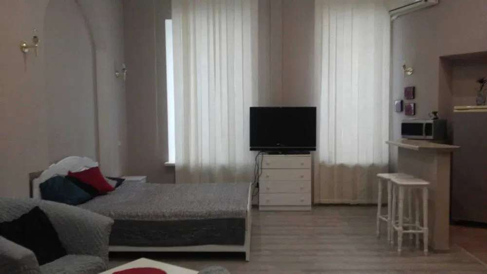 Оренда Квартира 1-кімнатна, 5/6 поверх на ул. Костельная Київ - фото 1