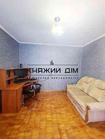 Оренда Квартира 4-кімнатна, 2/16 поверх на Ахматовой Анны ул. Киев