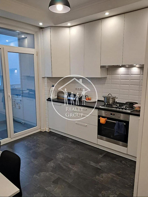 Продаж Квартира 2-кімнатна, 2/10 поверх на Угорська Львів - фото 1